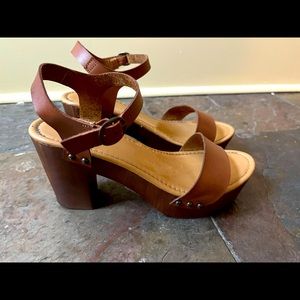 Steve Madden Ivy Covnac Clog Sandal